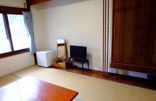 Fujiyoshida Haus | Asumi Onsen