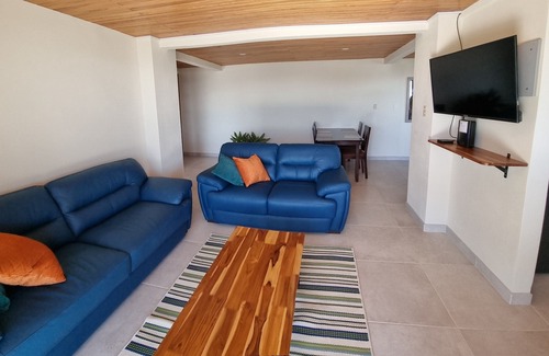 Atenas Wohnung | Atenas Breathtaking 4 Volcano View Apartment