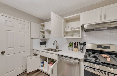 Austell Haus | ATH - Austell - 2BR - Pet Friendly - Fenced (2304)