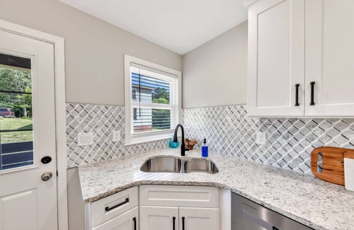 Bremen Haus | ATH-Bremen Beauty-EntireHome-Sparkling Clean (235)