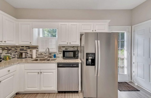 Acworth Haus | 19 Moonlight Drive · Acworth-Komfort! Der Lakepoint Baseball Complex ist 9 Meilen entfernt