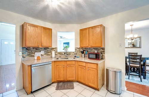 Austell Haus | Atlanta Area Home w/ Yard ~ 2 Mi to Six Flags