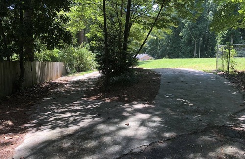 Sandtown Haus | HIDEAWAY RANCH POOL ZUHAUSE IN ATLANTA