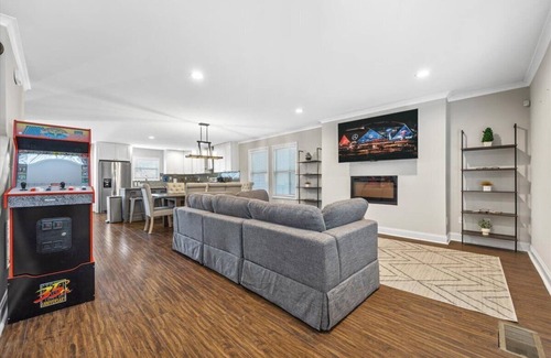 Edgewood Haus | Atlanta Spacious Haven near Downtown & BeltLine