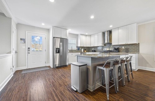 Edgewood Haus | Atlanta Spacious Haven near Downtown & BeltLine