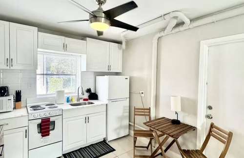 Delray Beach Wohnung | Atlantic Ave Beach hideaway!