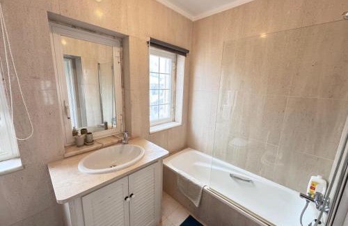 Praia das Macas Haus | Atlantic Views Sintra Guest House