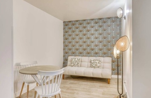 Annemasse Wohnung | Atlas 110 - Large Studio Separate Living Room 35m², Paris