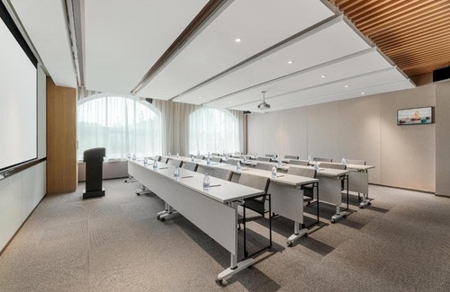 Qingdao Hotel | Atour Hotel Qingdao Jiaodong International Airport