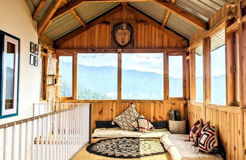 Kumharsain Haus | Attic Studio I Dyar Koul | Kotgarh