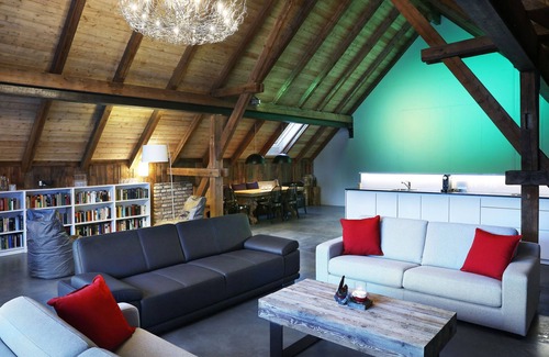 Mariapfarr Haus | Attic suite in Mariapfarr with whirlpool