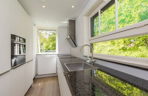 Breezand Haus | Attractive vacation home with spacious garden