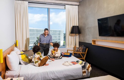 Adelaide Airport Hotel | Atura Adelaide Airport