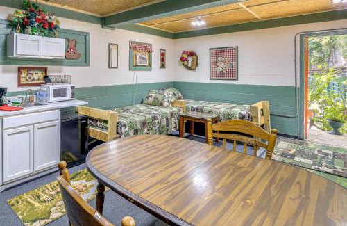 Matewan Wohnung | ATV Escape Near Hatfield-McCoy Trails in Matewan!