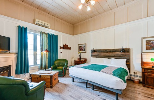 Baie-St-Paul Hotel | Auberge La Grande Maison