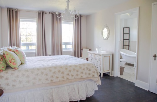 Jonquiere Haus | Auberge Québe Issime