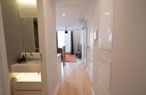 Baixa Wohnung | Augusta 229-5E-City Center Apt- Balcony & Elevator