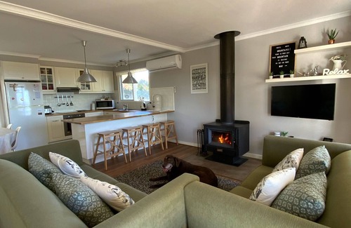 Tolmie Haus | Austracantha Cottage