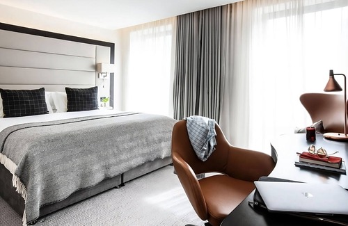 City Centre Dublin Hotel | Authentic Ireland Experience! Near National Museum of Ireland - Archaeology