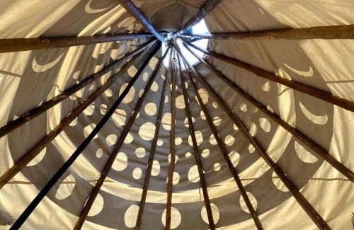Chatham Sonstige | Authentic Tipi Set in the Stunning Woodland of the White Mountain National Forest, New Hampshire