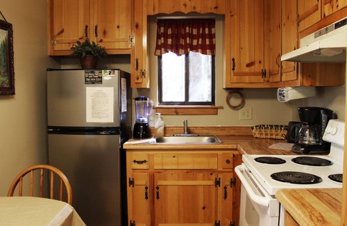 Sautee Nacoochee Hütte | Autumn Ridge - Comfortable Studio Cottage in the Woods