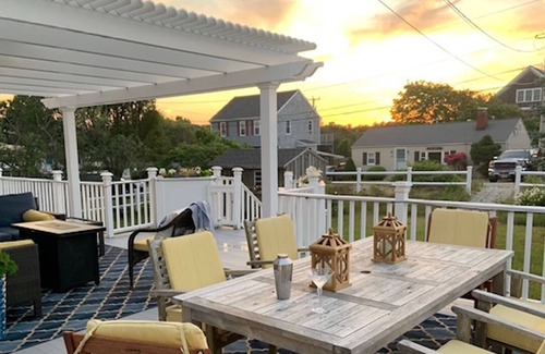 Ocean Bluff-Brant Rock Haus | Available 6/28/25 - 7/5/25, Beach House in Marshfield