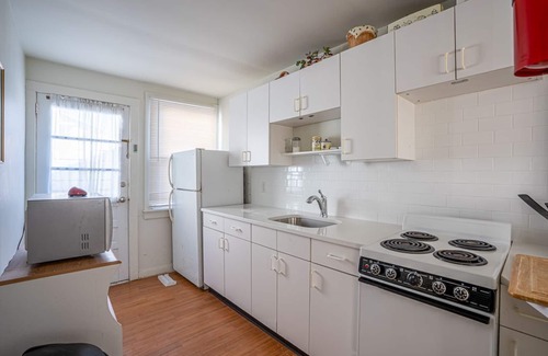 Avalon Eigentumswohnung | Avalon BEACH BLOCK with a POOL: 1 Bedroom