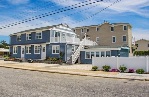 Avalon Eigentumswohnung | Avalon BEACH BLOCK with a POOL: 1 Bedroom