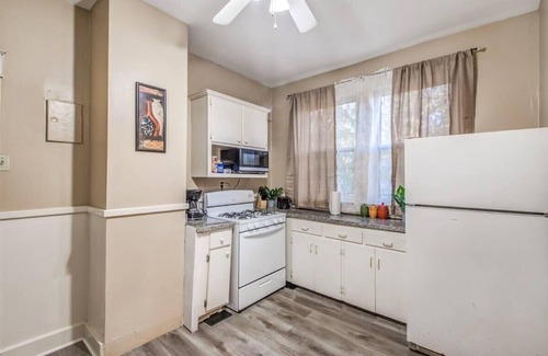 Evergreen Haus | Avalon Nest Downstairs