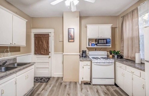 Evergreen Haus | Avalon Nest Downstairs