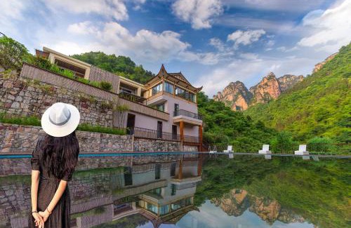 Wulingyuan Hotel | Avatar Peaks Resort - English Service - Complimentary Shuttle to Forest Park Ticket Gate