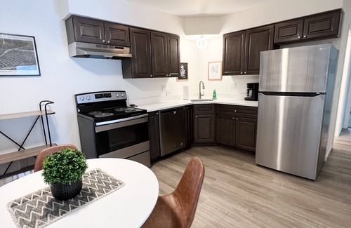 Lake Geneva Wohnung | *Aviate to the Lake* Downtown Lake Geneva