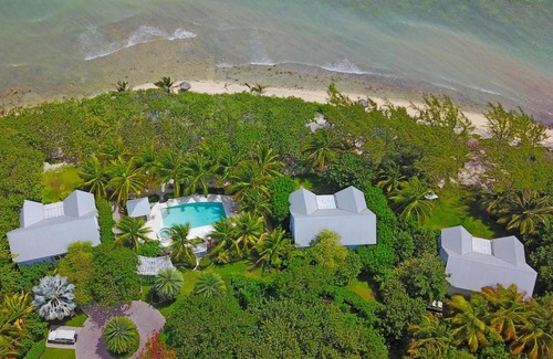 West Bay Haus | Avocado Cottage by Grand Cayman Villas & Condos