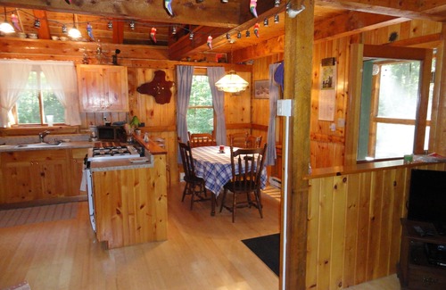 Orland Hütte | Awanadjo Shores auf Toddy Teich