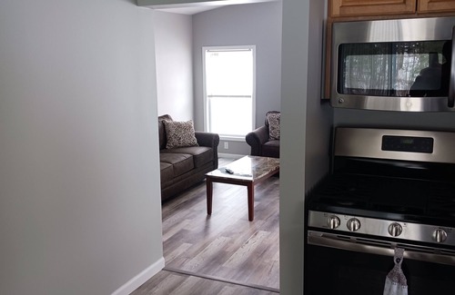 Harrison Haus | Awesome!! 3 Bedroom Home w/ Budd Lake Beach 9 houses away Leota Trails close by