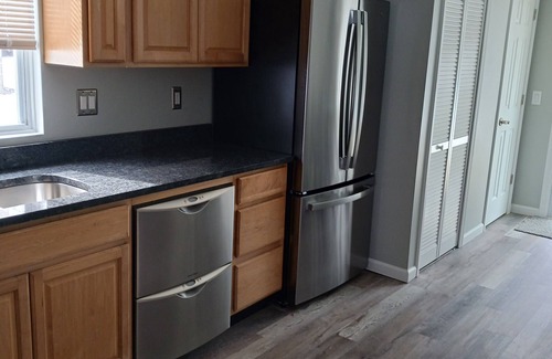 Harrison Haus | Awesome!! 3 Bedroom Home w/ Budd Lake Beach 9 houses away Leota Trails close by