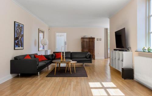 Haslev Haus | Awesome Home In Haslev With Kitchen