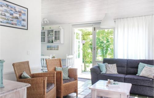 Lauwersoog Haus | Awesome Home In Lauwersoog With Kitchen