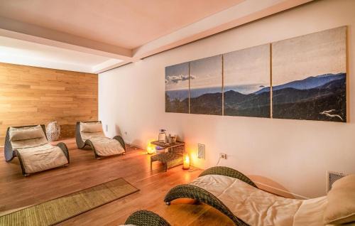 Regione Ca' Nova Haus | Awesome Home In Magliolo With Sauna