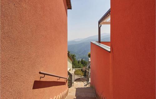 Magliolo Haus | Awesome Home In Magliolo With Kitchen