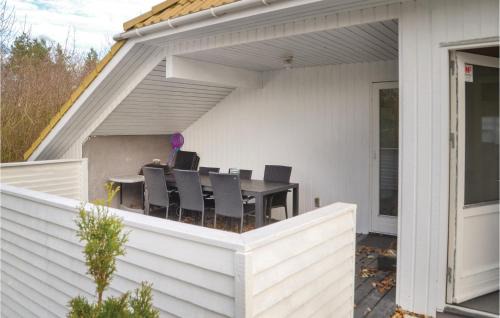 Jegum Haus | Awesome Home In Oksbøl With Kitchen