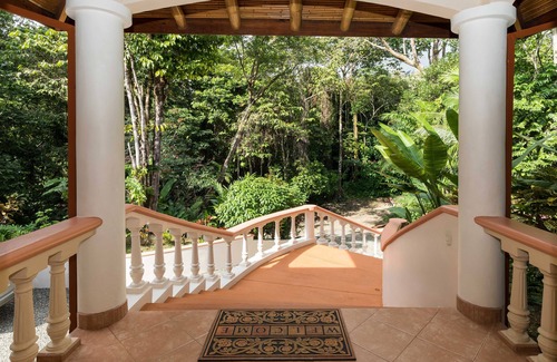 Dominical Haus | Einführende niedrige Preise, fantastischer Meerblick und wildes Leben
