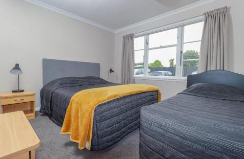 Palmerston North Hotel | Aztec Motel