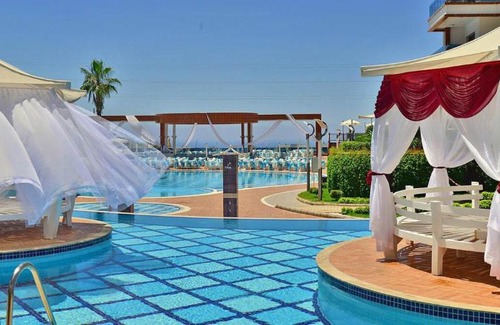 Kargicak Wohnung | AZURA PARK RESIDENCE -- шикарное место для Вас -- вид на море, на бассейн, горный воздух и свой пляж - ЗАБРОНИРУЙТЕ СЕЙЧАС