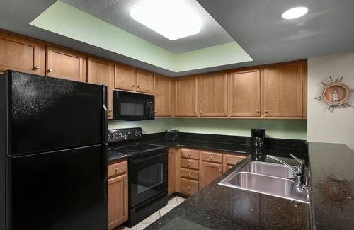 Downtown Myrtle Beach Eigentumswohnung | Azure Allure Dual Balconies, Oceanfront Escape