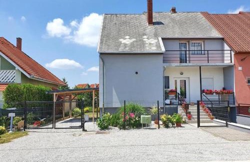 Gyenesdias Haus | Béke Szigete Nyaraló