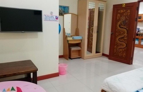 San Phi Suea Sonstige | B&B เพลส ห้องพัก 200 ห้องพัก 300 ห้องพัก 150 ที่พักเชียงใหม่ราคาถูก ห้องพักเชียงใหม่ราคาถูก โรงแรมเซลส์ส์