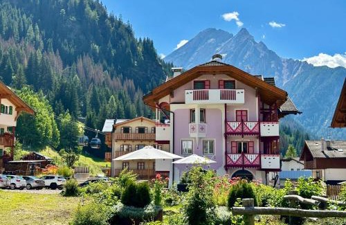 Canazei Bed & Breakfast | B&B Cèsa Planber Mountain View SKI-IN SKI-OUT