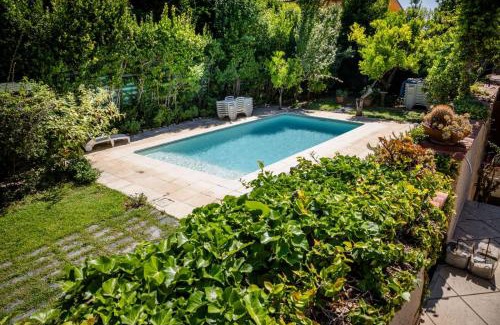 Cisano sul Neva Bed & Breakfast | B&B Casa Rosso - Le Cantine