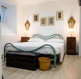 Cisano sul Neva Bed & Breakfast | B&B Casa Rosso - Le Cantine
